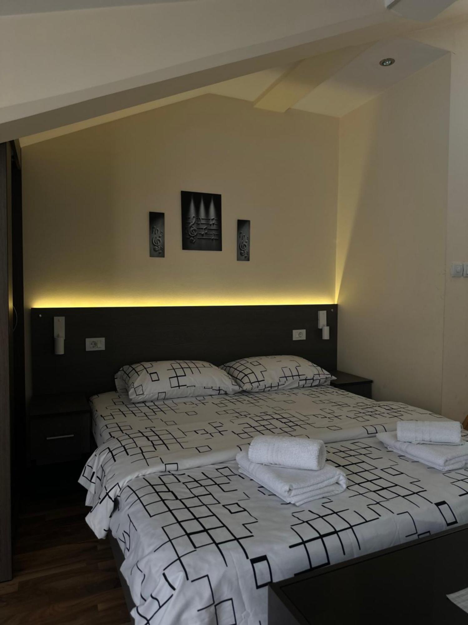 Apartmani Lavazza Vlasotince ภายนอก รูปภาพ